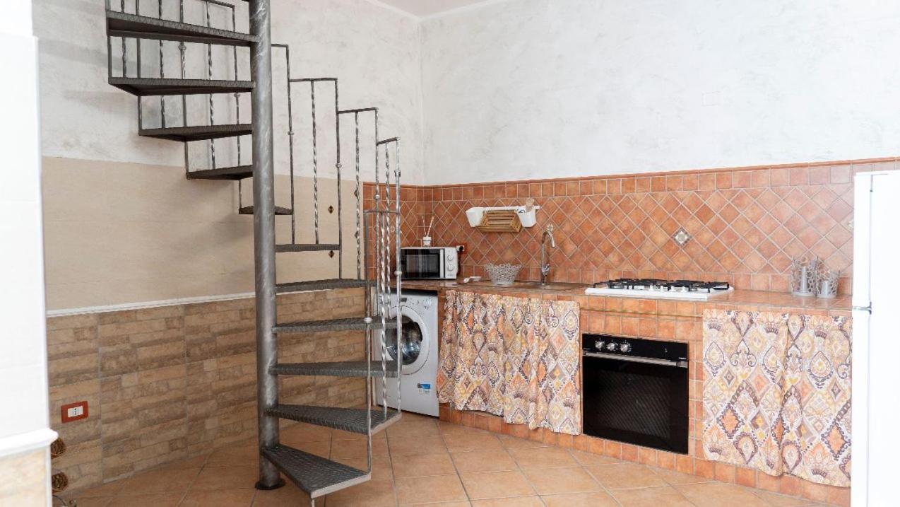 238 Holiday House Катанія Екстер'єр фото