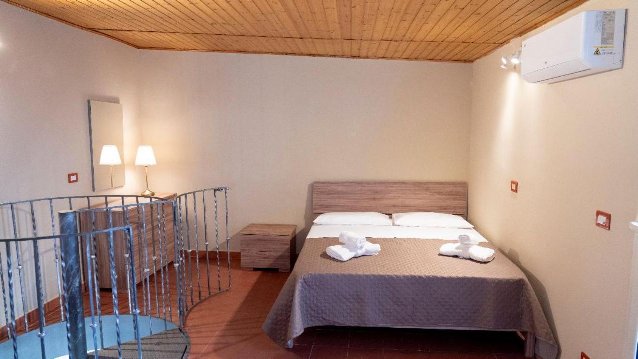 238 Holiday House Катанія Екстер'єр фото